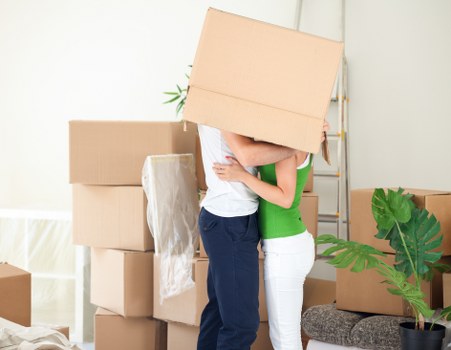 Tower Hill moving van service for flats, offices, and local removals